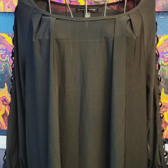 Always Indigo ~ Sz 1XL ~ Blouse with Cut Out Sleeves ~ NWT - Picture 2 of 8